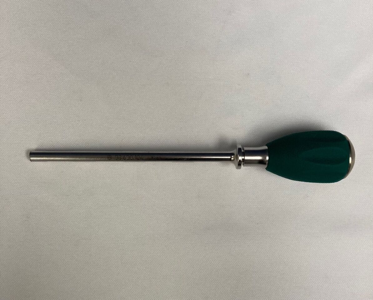 SYNTHES 03.600.104 Temporary Fixation Driver for 03.613.026 — photo 1