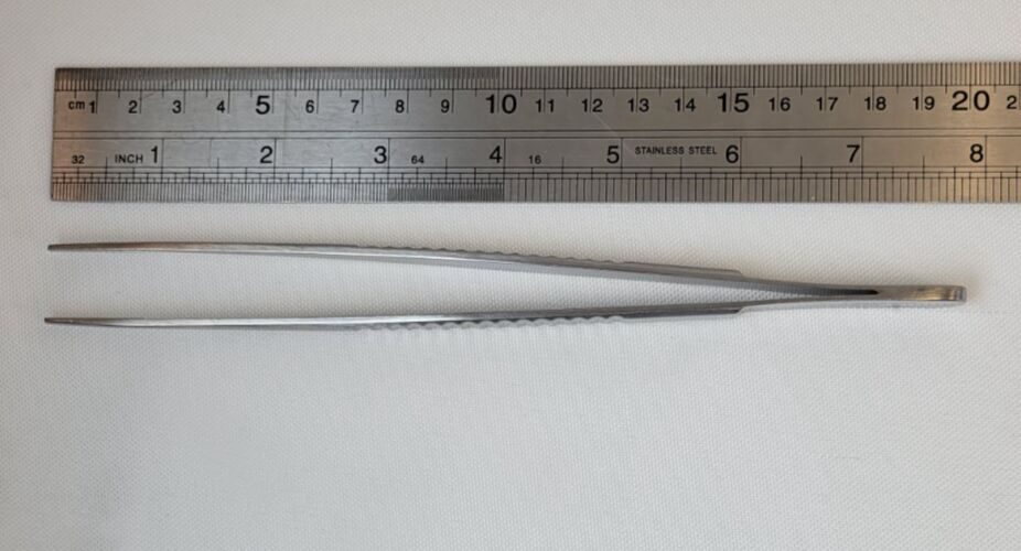 V. MUELLER CH5902 DeBakey Vascular Tissue Forceps Straight Serrated Tips 19.7cm — photo 8