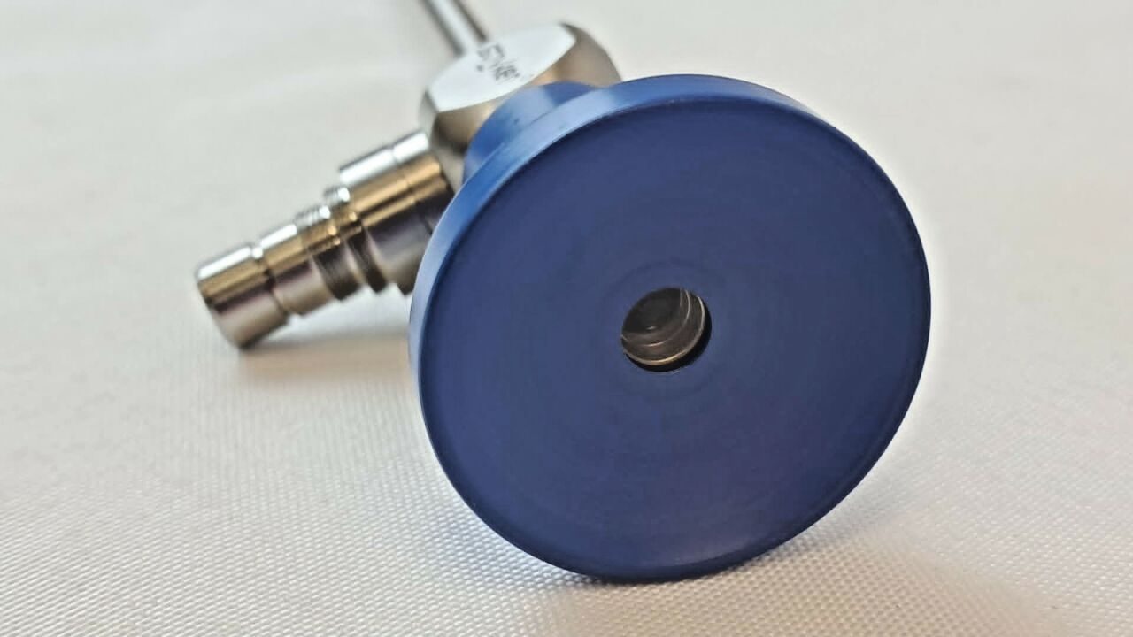 STRYKER 502-385-010 5mm 0deg x 30cm Autoclavable Ideal Eyes Laparoscope — photo 3