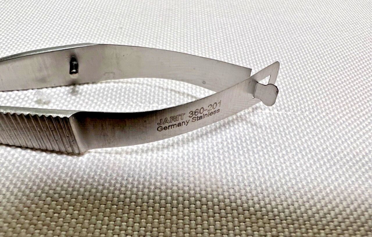 JARIT 360-201 Vannas Capsulotomy Scissor Curved Sharp Tips 3-1/8" Length — photo 3