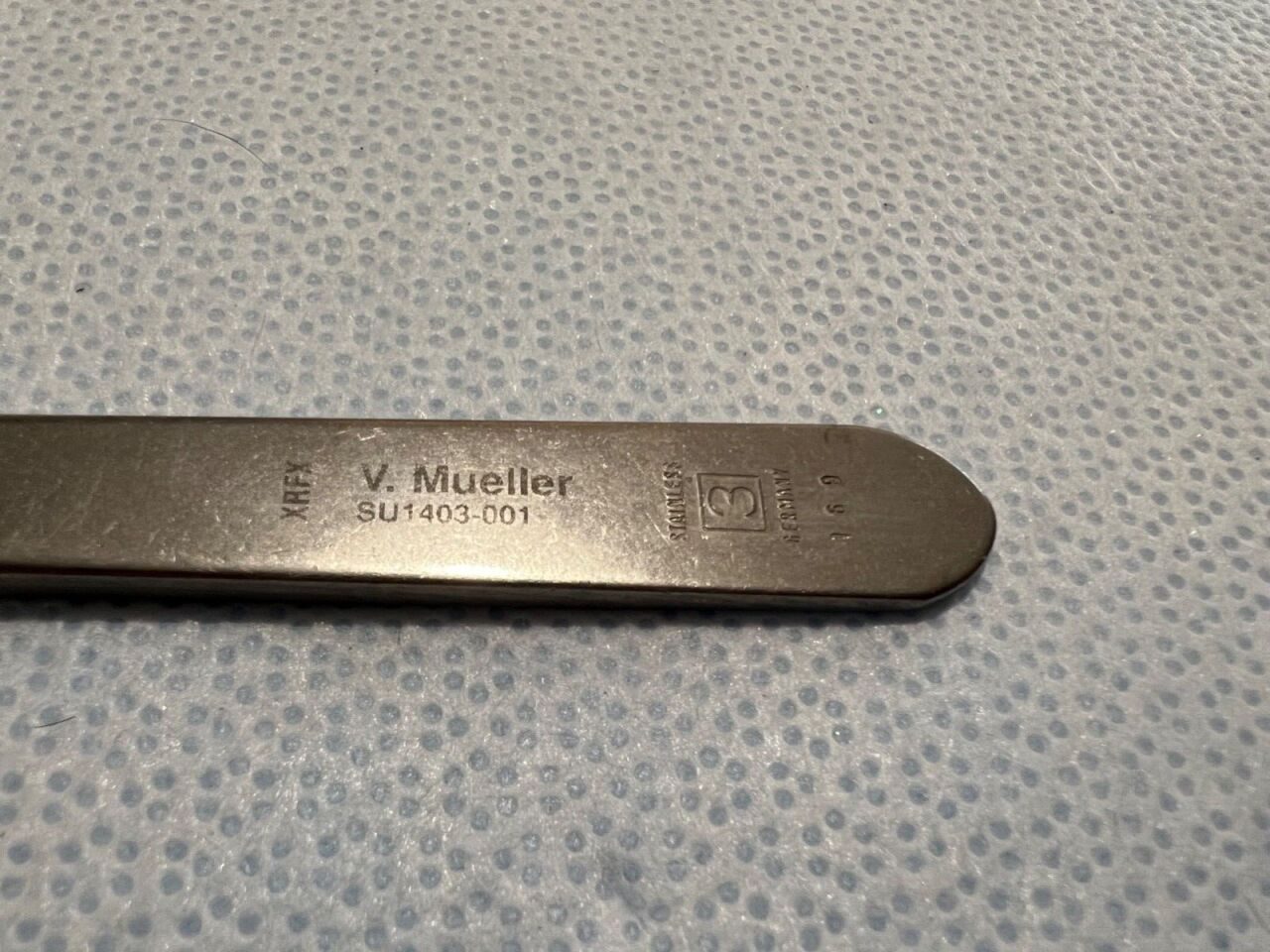 V. MUELLER SU1403-001 Surgical Knife Handle Size #3, 5" Length — photo 3