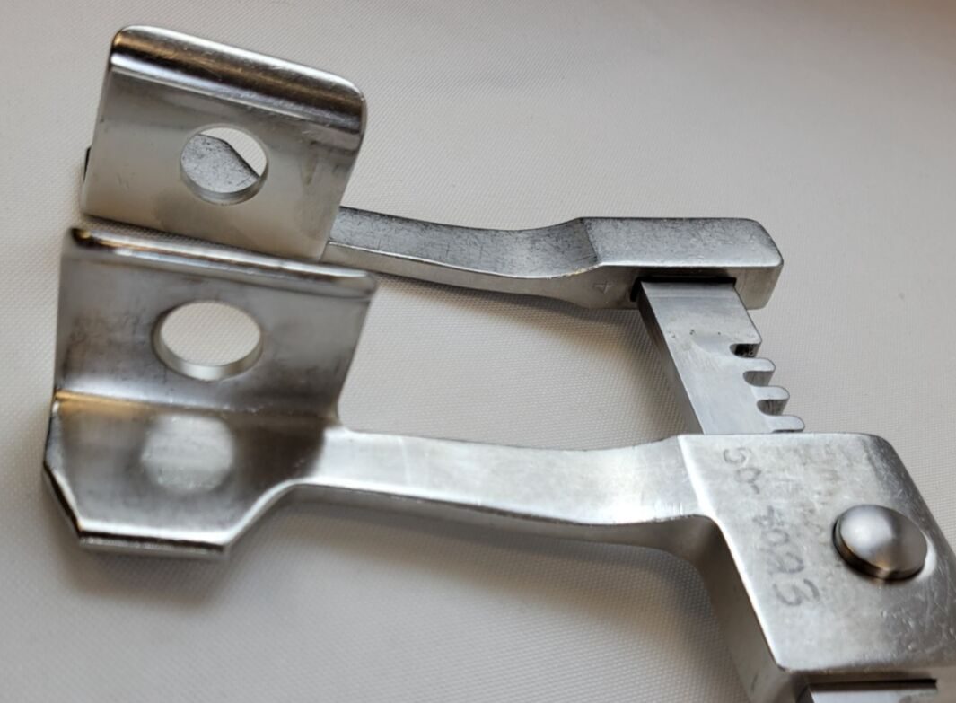 CODMAN Medium Finochietto Rib Spreader — photo 3