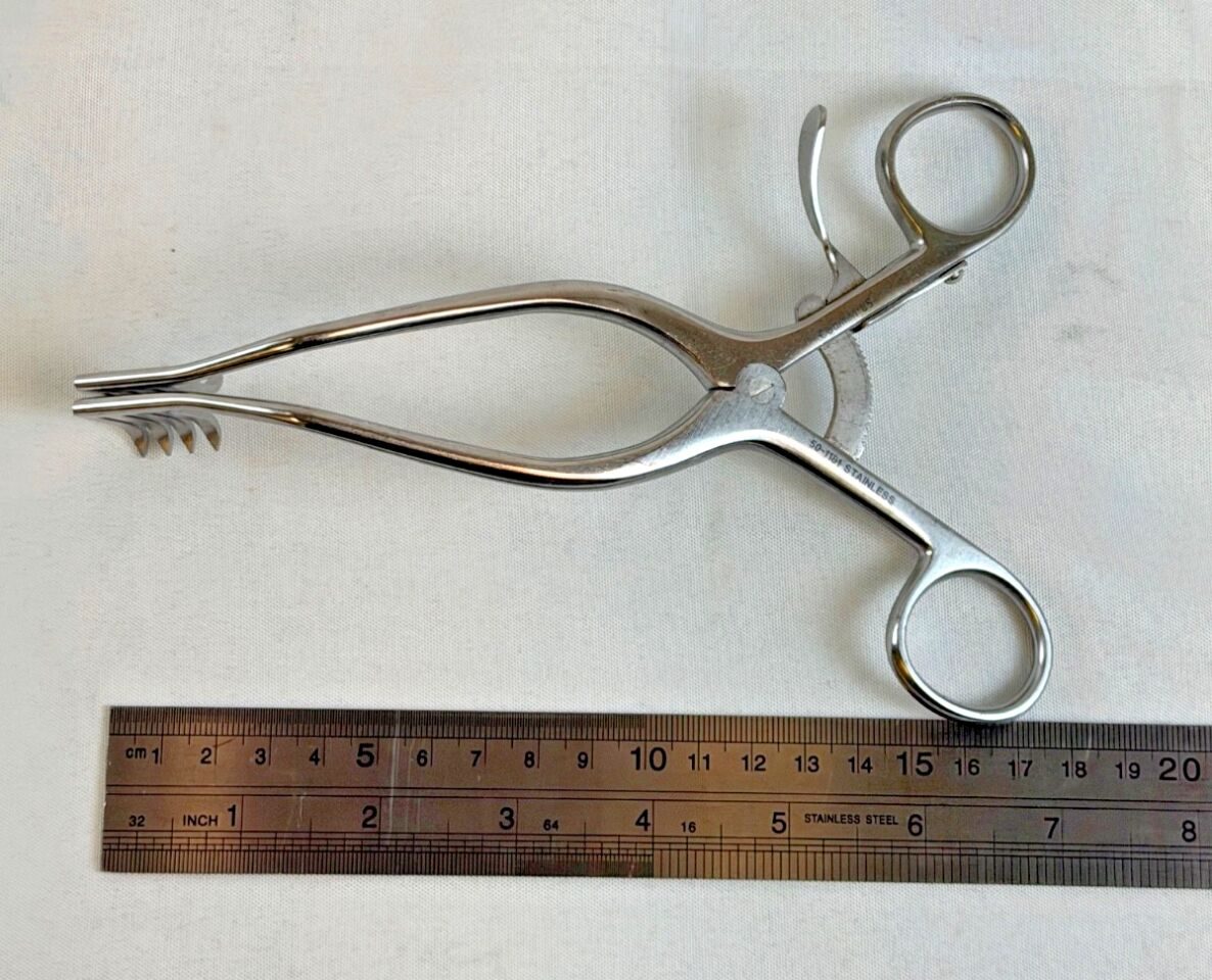 CODMAN 50-1181 Adson Cerebellar Retractor 4x4 Sharp Prong Angled Shanks Neuro — photo 6