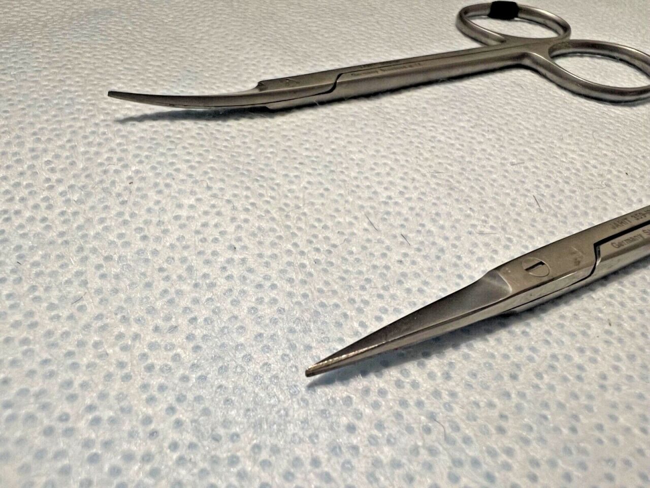 JARIT 359-100 & 359-101 Sharp Straight & Sharp Curved 4.5" Set of 2 Sharp Iris Scissors — photo 3