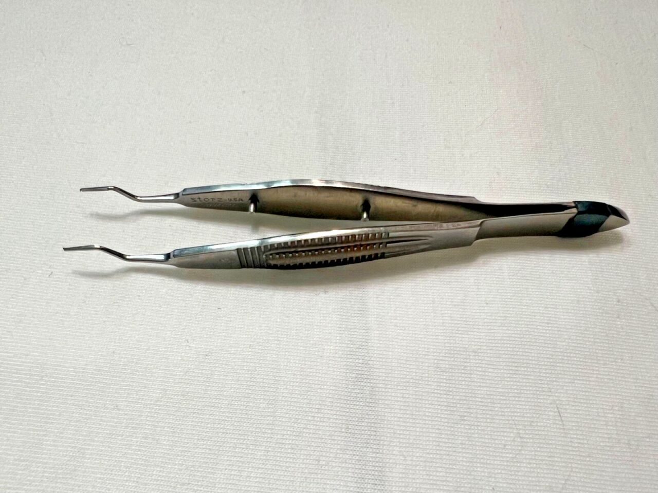 STORZ E1783 Castroviejo Suturing Bayonet Forceps 0.3mm X 4-1/4" L Ophthalmology — photo 2