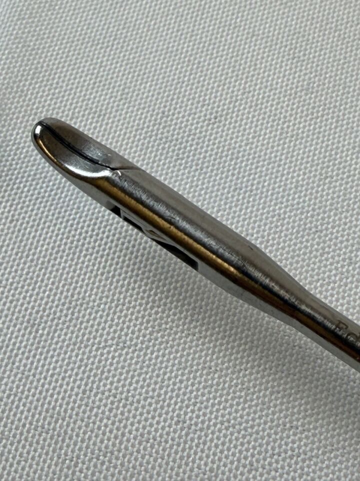 EDWARDS MICS T/C 3.5mm x 30cm Minimally Invasive Cardio Thoracic Needle Holder — photo 6