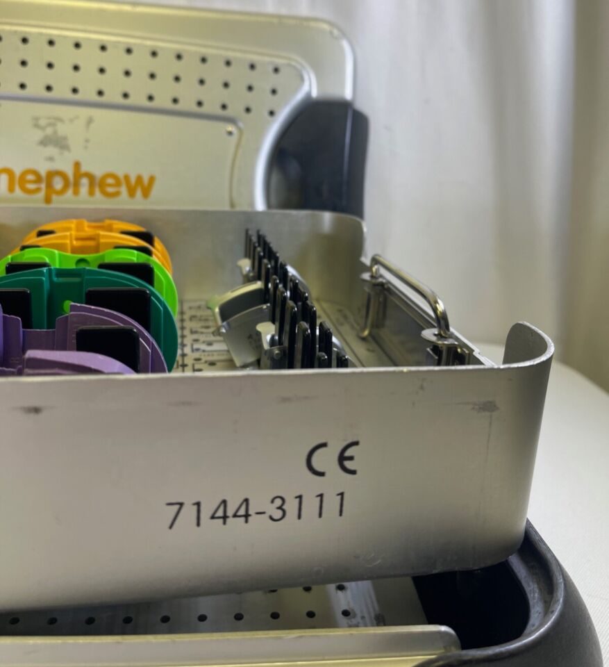 SMITH & NEPHEW 7144-3111 Genesis II PS Tibial Insert Trial Tray — photo 3