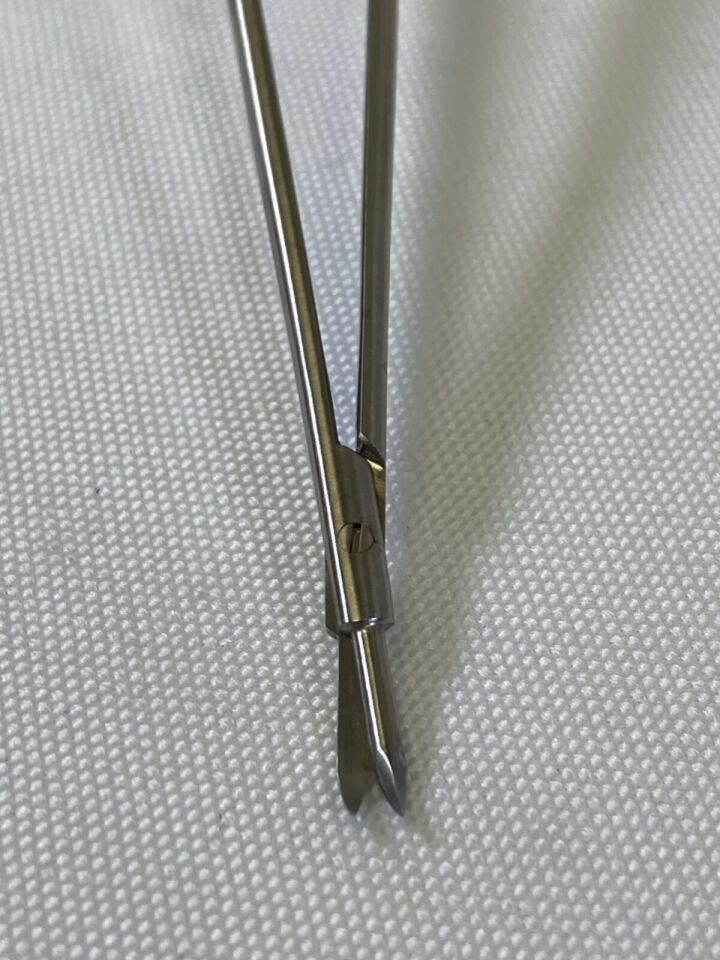 AESCULAP FD040R Bayonet Micro Form Scissors Curved Upward Blade Sharp/Sharp 9" — photo 8