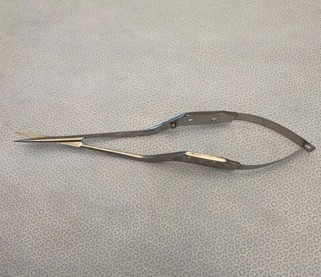 V. MUELLER NL 4003 Yasargil Micro Scissors Bayonet Straight 8"
