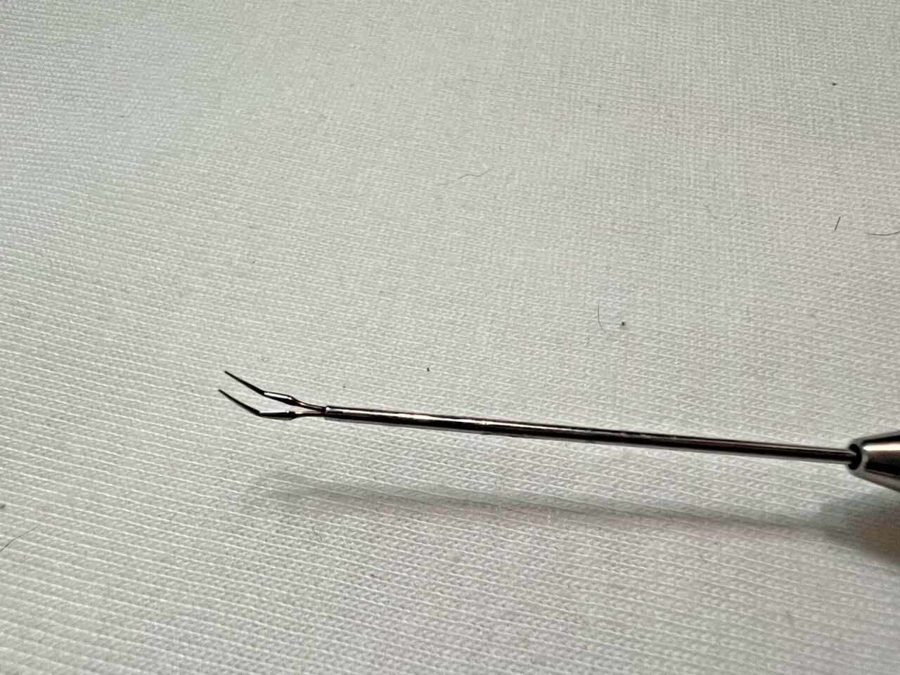 SYNERGETICS 9.01 Thomas Horizontal Subretinal Gripping Forceps — photo 2