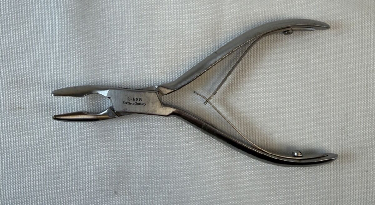 MILLENNIUM SURGICAL 1-888 Friedman Bone Rongeur Curved 5.75" Orthopedics — photo 1