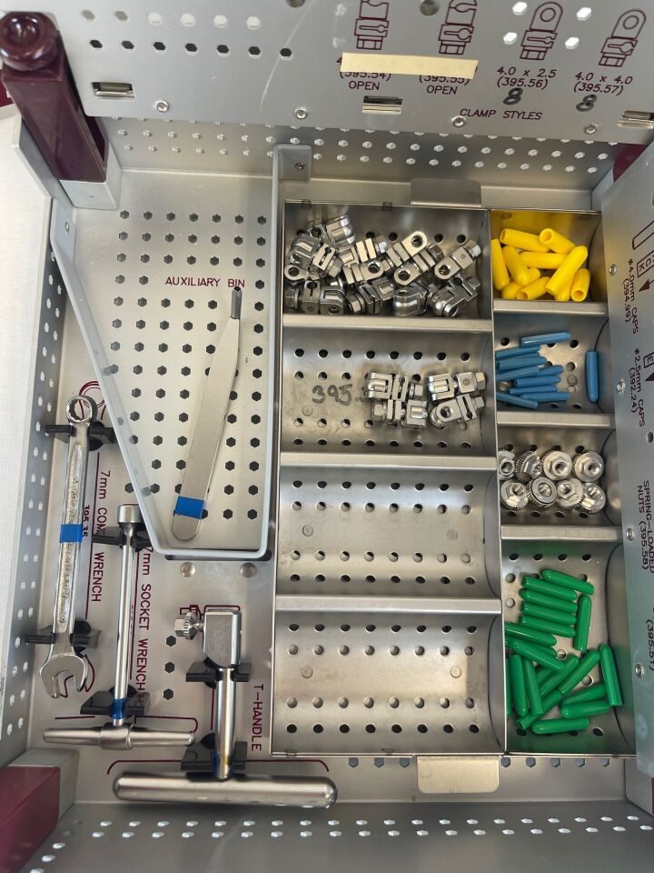 SYNTHES  Small External Fixator Set — photo 2
