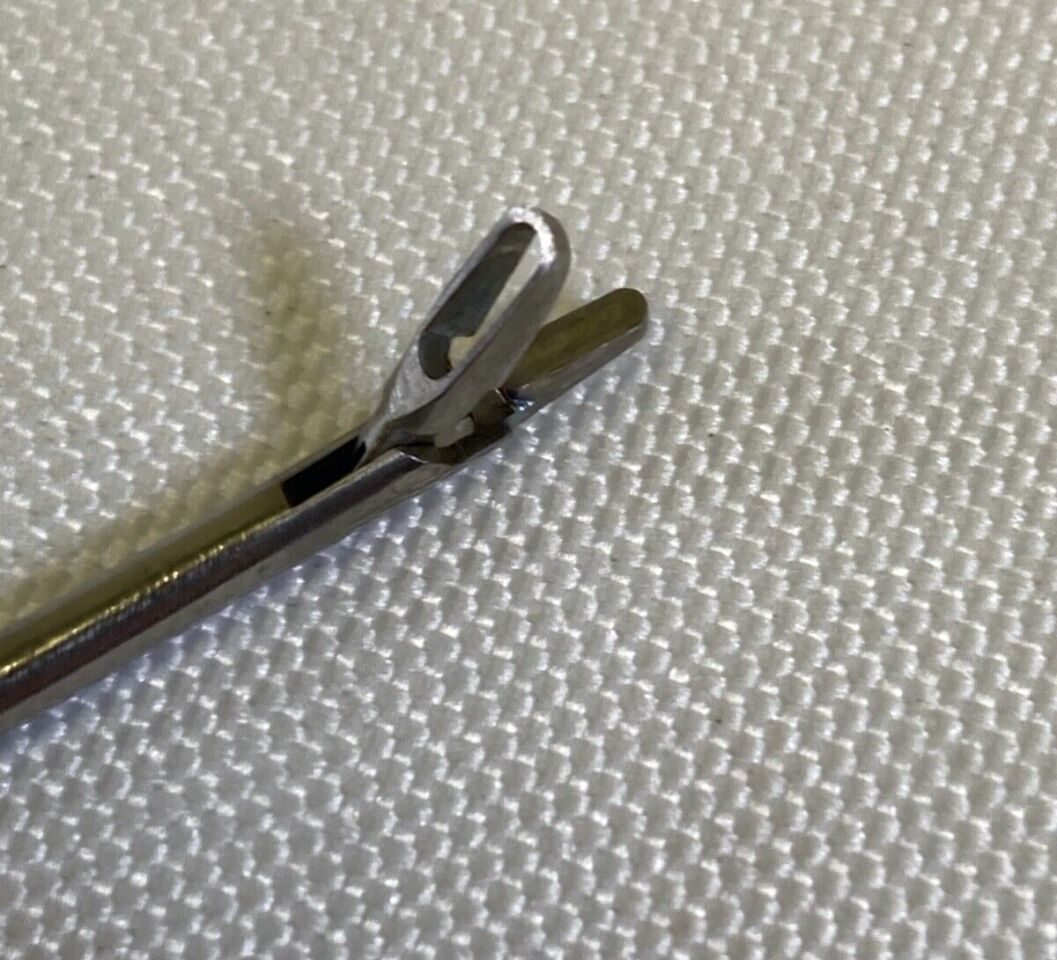 RICHARDS 23-0577 ThroughCut Punch Delicate Tissue 70deg Upturned 2mm x 6mm Jaw — photo 5