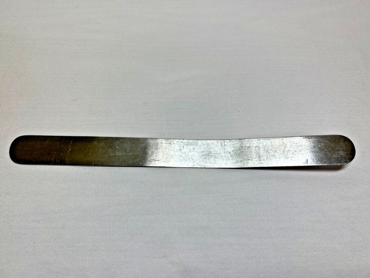 MEDLINE MDS1817032 Ribbon Malleable Retractor 32mm X 13"