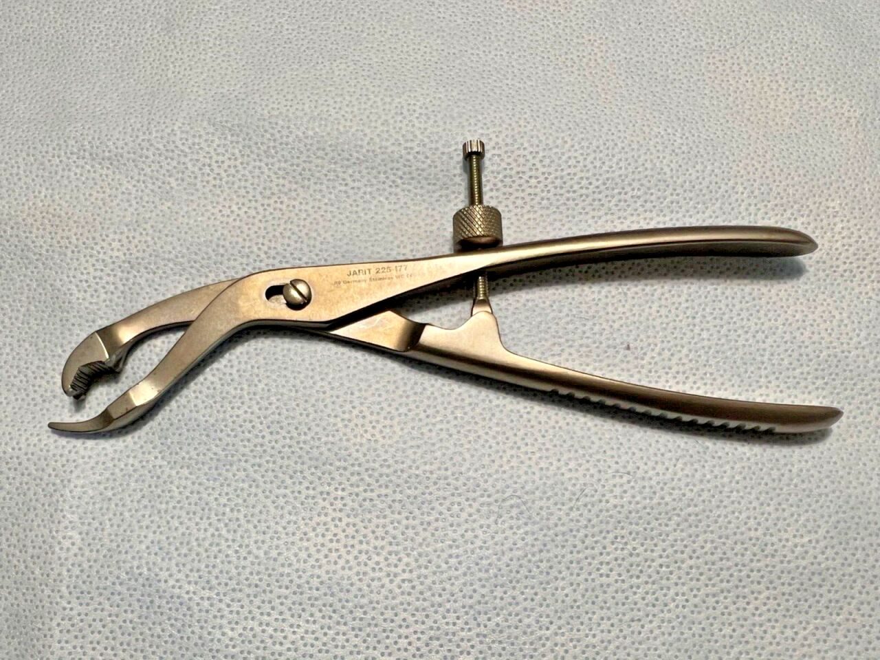 JARIT 225-177 Self-Centering Bone Forcep w/ Speed Lock 8mm Angled Jaw