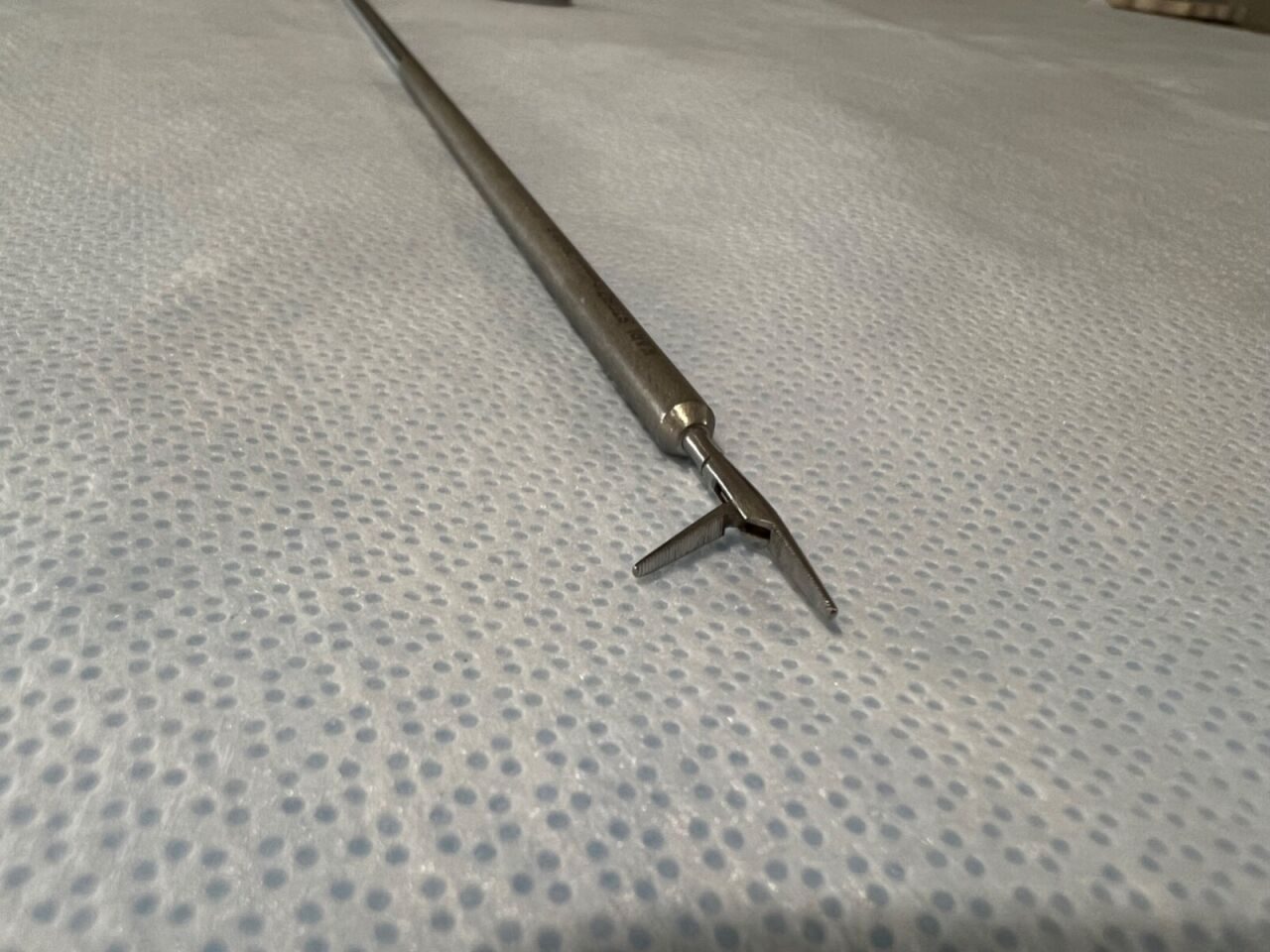 KARL STORZ 26169F 5mm X 34cm Laparoscopic Micro Bowel Grasping Forcep — photo 2