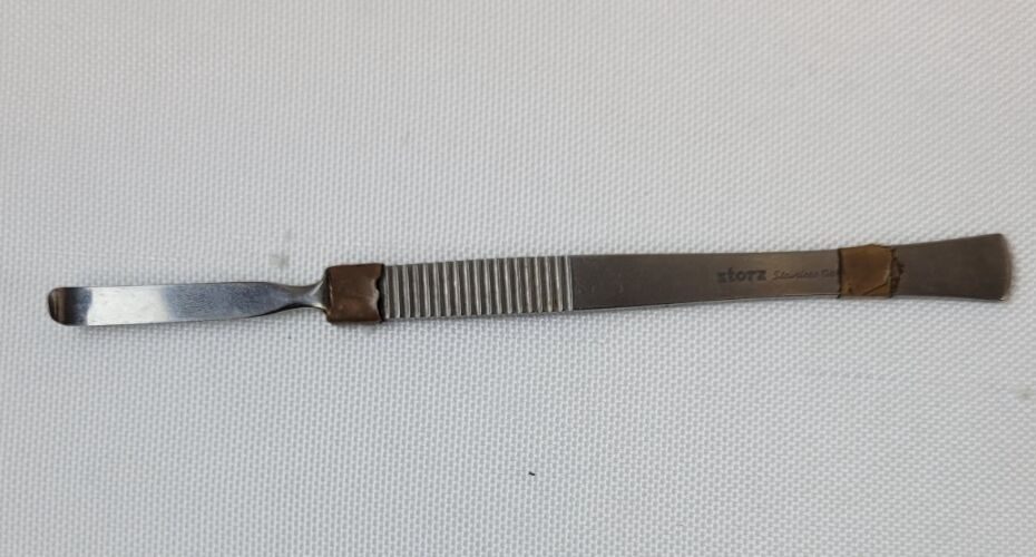 KARL STORZ N-4602 McKenty Periosteal Elevator 12.5cm Curved Blade 5mm Flat Handle — photo 1
