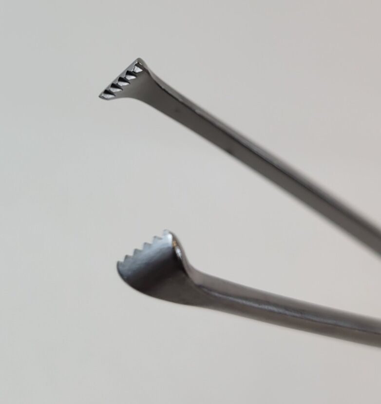 AESCULAP EA018R Allis Intestinal and Tissue Grasping Forceps - Set of 2 — photo 6