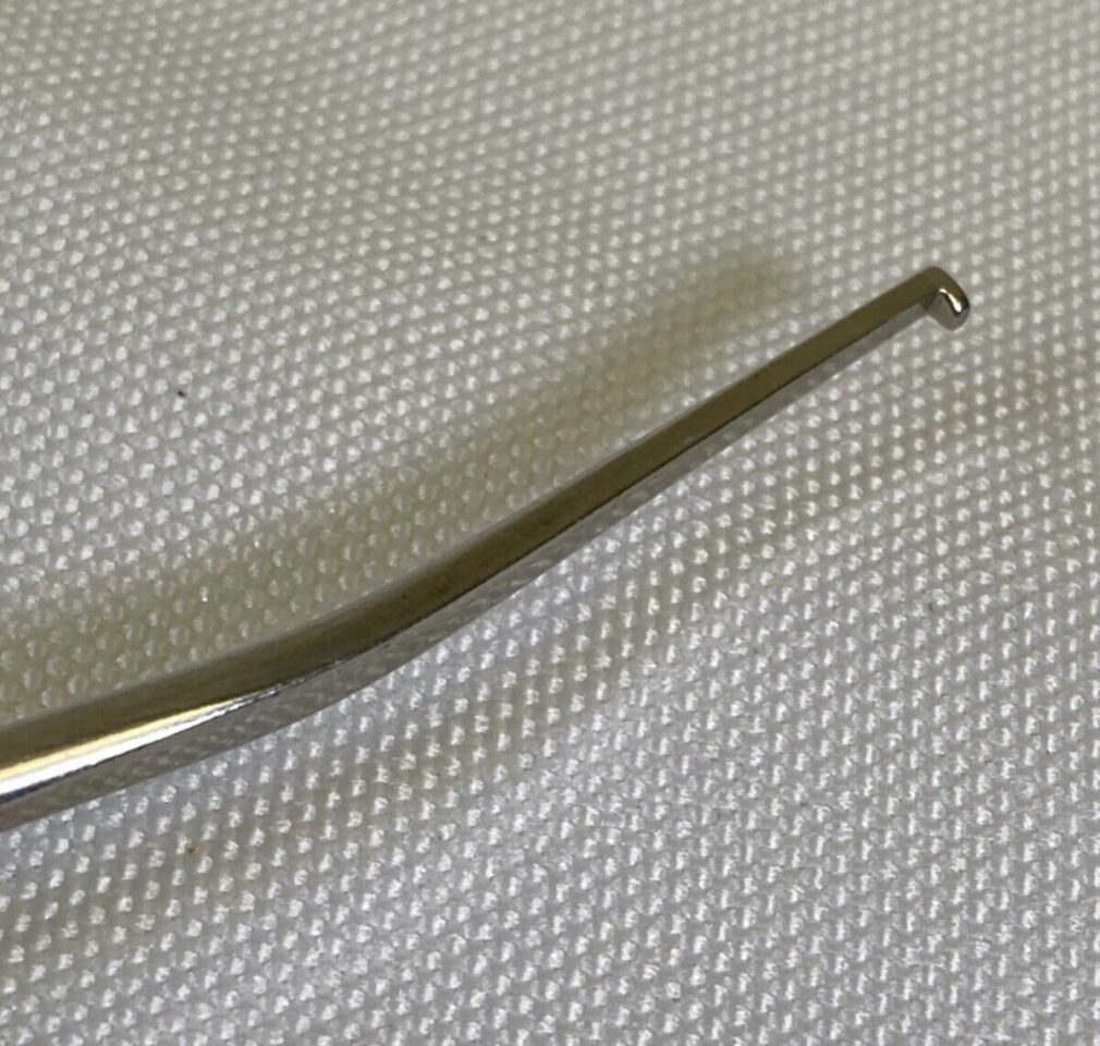 Upswept 11" Arthroscopic Hook Probe — photo 6