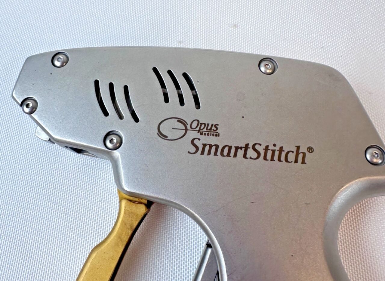 ARTHROCARE OM-8000 Opus SmartStitch Handle — photo 4