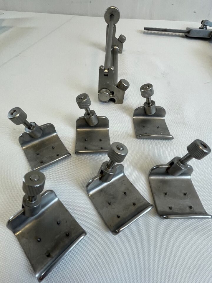 VARIOUS  Kapp Cosgrove Mitral Valve Retractor System w/ Sterilization Case — photo 7
