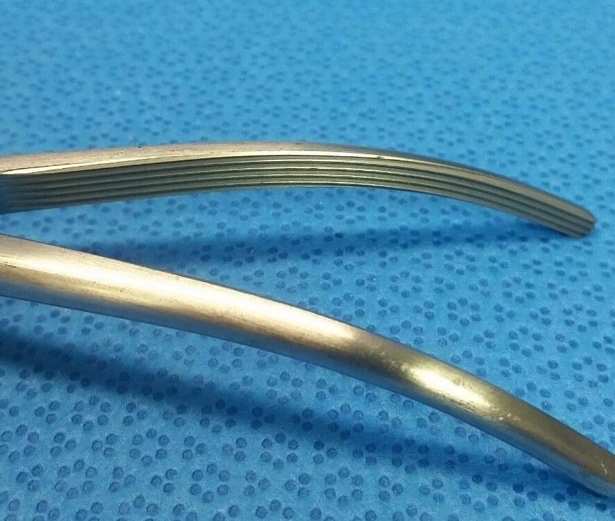 MILTEX 30-1805 Pean Hysterectomy Forceps, Longitudinal Serrations, Curved, L: 9" — photo 3