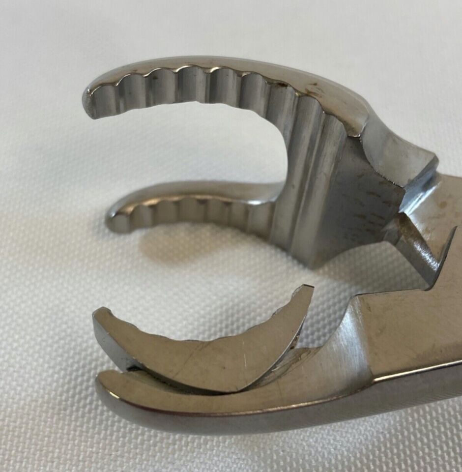 ZIMMER 3117-03 Self-Retaining Bone Forceps 2 Prong Swivel Angled Jaw — photo 4