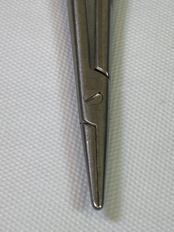 V. MUELLER CH8135-19 Delicate Touch Micro Needle Holder Extra Fine Dust Jaws — photo 8