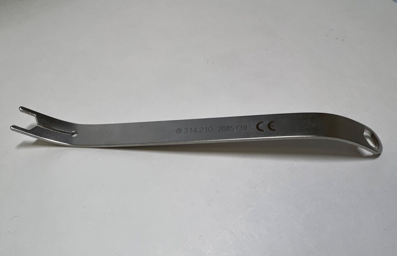 SYNTHES 314.21 8.0mm Large Fragment Wrench