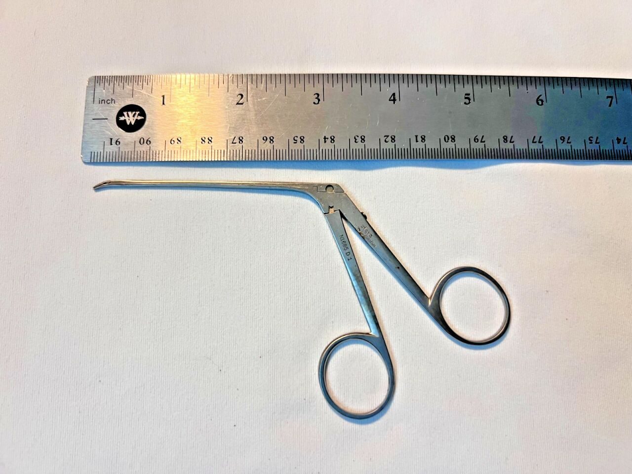 KARL STORZ Crimper Forceps N1685 D 1 Storz N1685 D 1 McGee Crimper Forceps 3mm Downward Angled Jaws 5" Length — photo 6