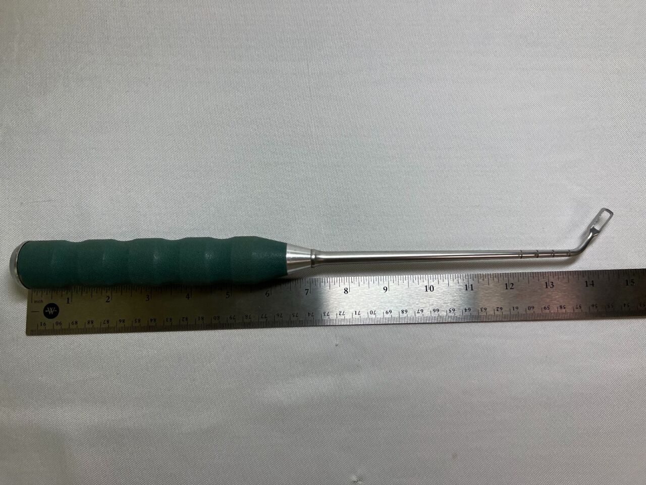SYNTHES 389.866 8mm Right Angled Curette — photo 4