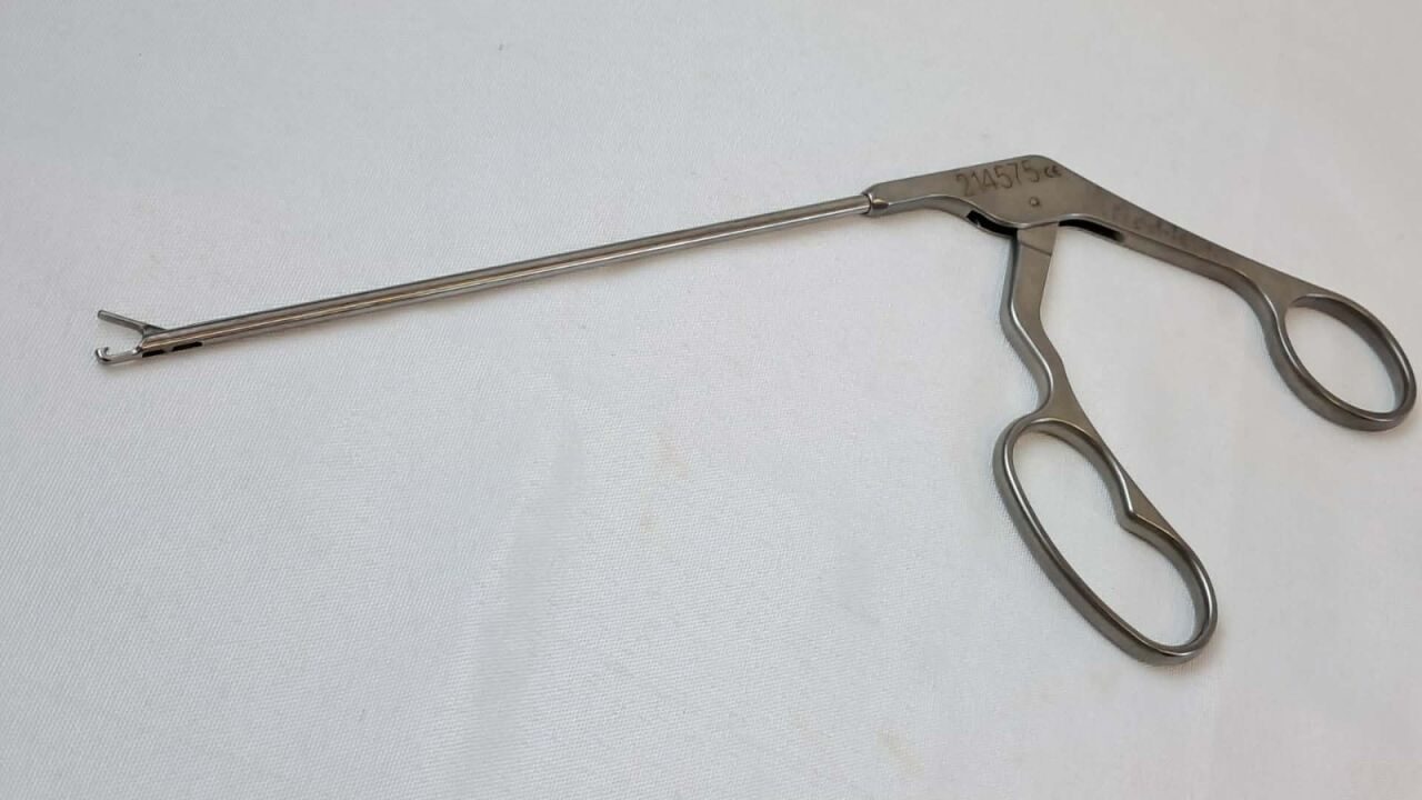 SWISS 214575 Arthroscopic Suture Grasper Forceps Surgical Instrument — photo 2