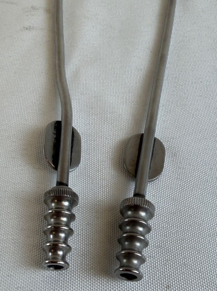 V. MUELLER NL1930 Pair of Adson 11Fr Curved 6" Suction Tubes — photo 4