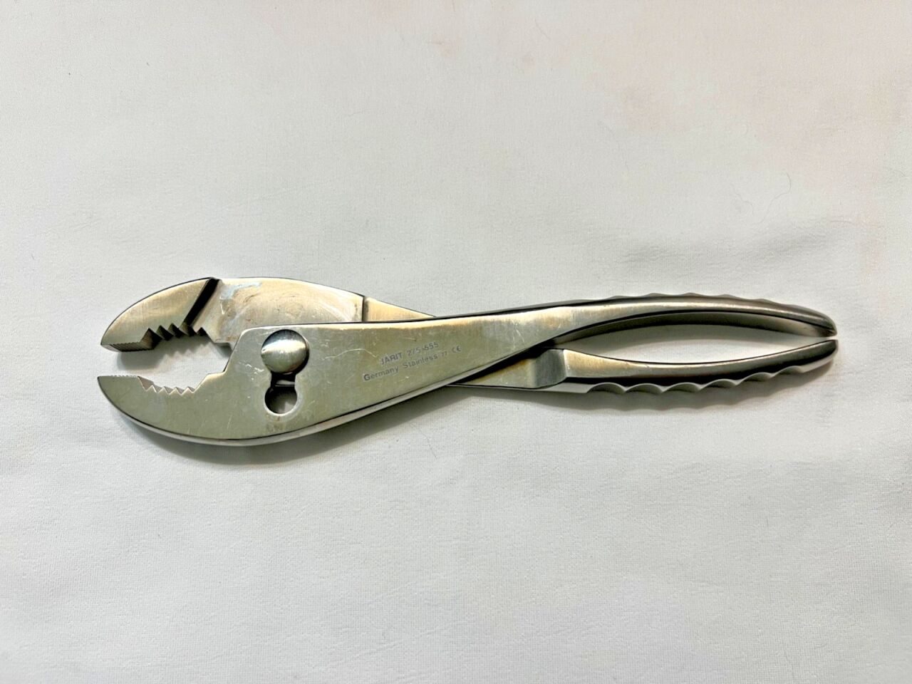 JARIT 275555 Slip Joint Pliers 9.75mm Serrated Jaws X 7-3/4" Length — photo 1