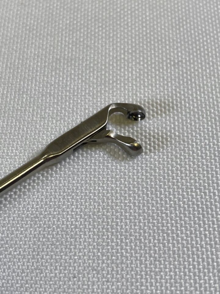 MILLENNIUM SURGICAL 15-8591U Kleinsasser Biopsy Cup Angled Up 4mm x 23cm — photo 7