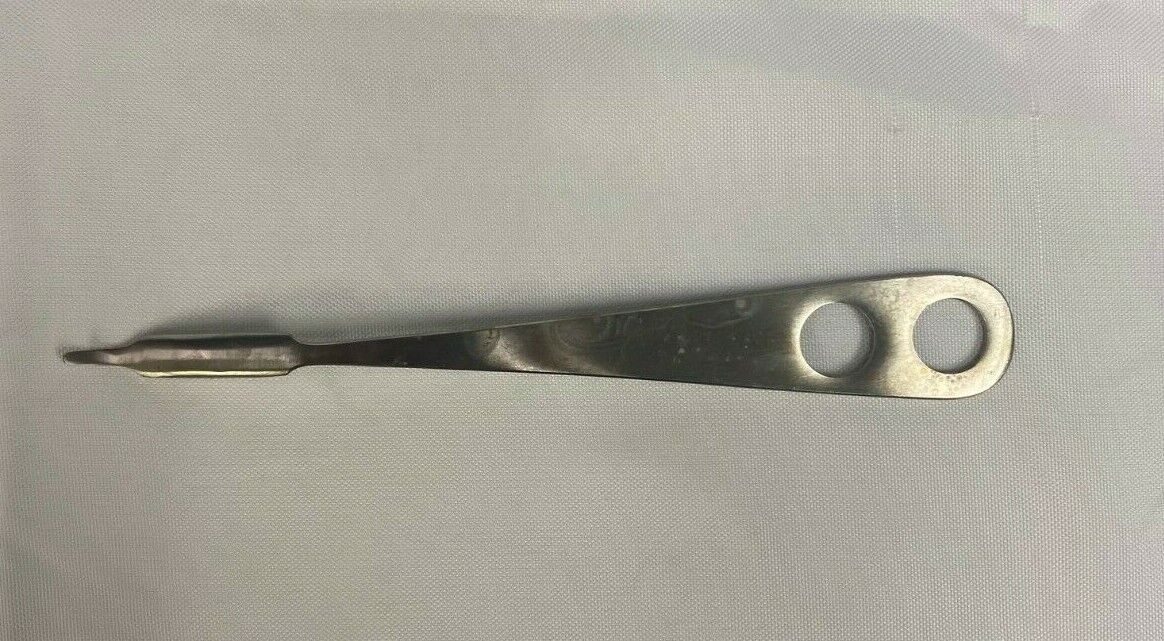 CYNAMED 10mm Hohmann Retractor Orthopedic Trauma — photo 4