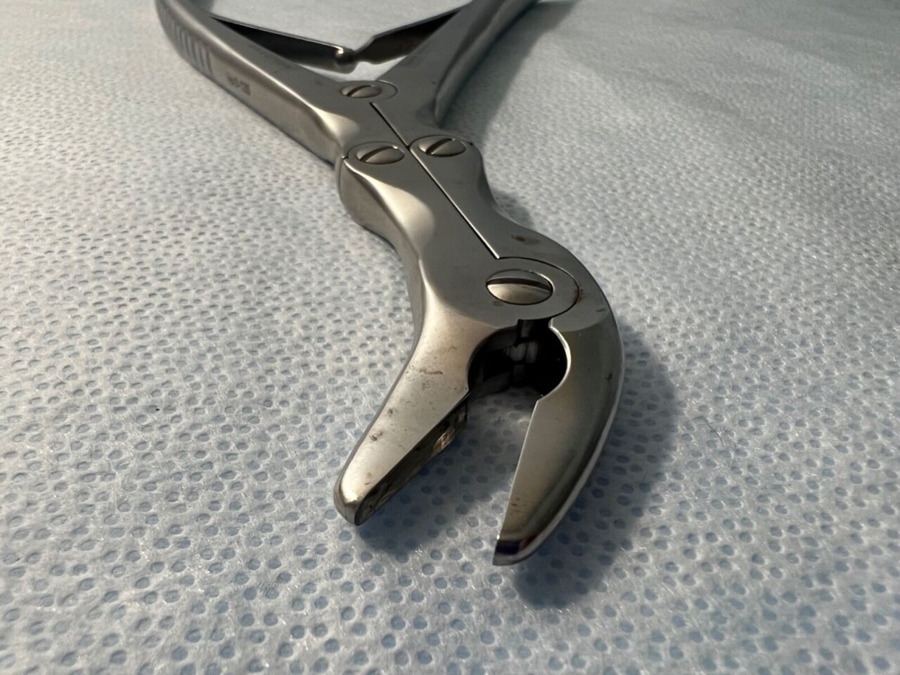 RUGGLES R-1465 Angled Double Action Duckbill Rongeur — photo 4