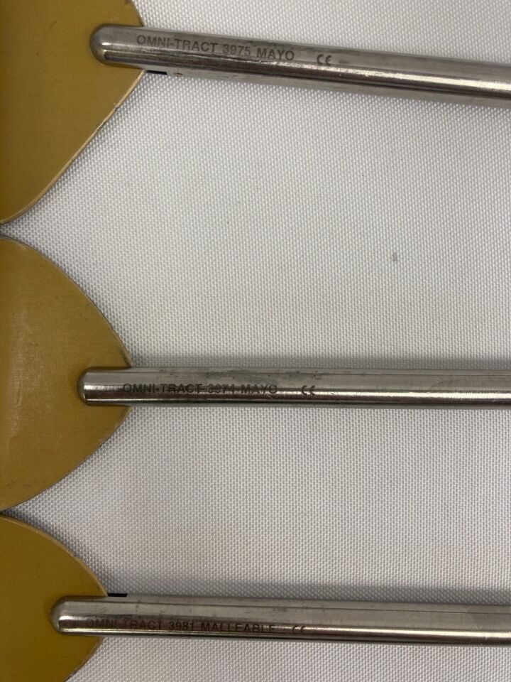 VARIOUS  Omni-Tract Swivel Aluminum Radiolucent Retractor Blades w/ Case — photo 2