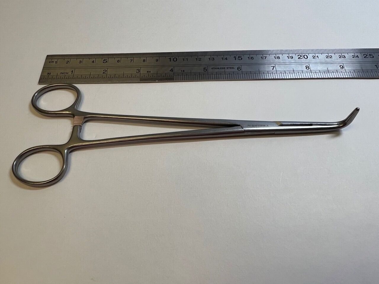 V. MUELLER CH1725 Forcep 8-1/2" Cross Serrated Tips w/ Longitudinal Serrations — photo 5