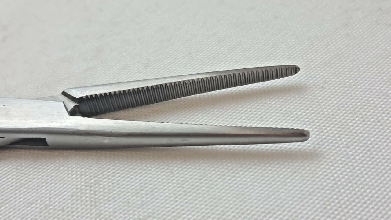 JARIT 106-120 Crile Artery Forceps Straight 5-3/4" — photo 4