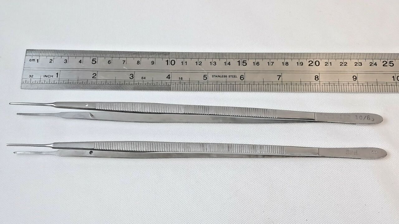 AMERICAN MEDICALS CB31023 & CB30223 2Pc Gerald Forceps Set 1x2 Teeth & Serrated — photo 4