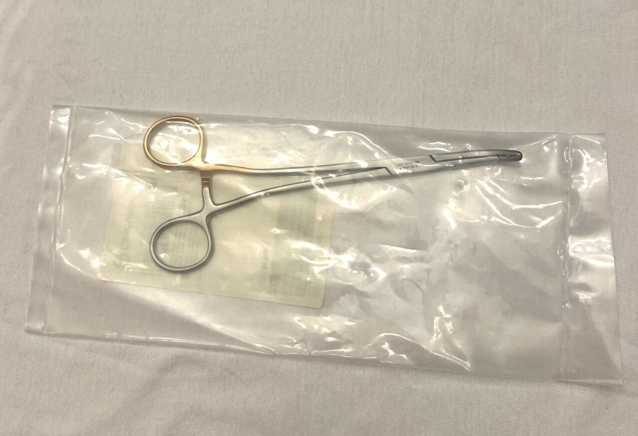 V. MUELLER GL3122-001 Glenner Hysterectomy Forceps Curved Left WL 21cm — photo 1