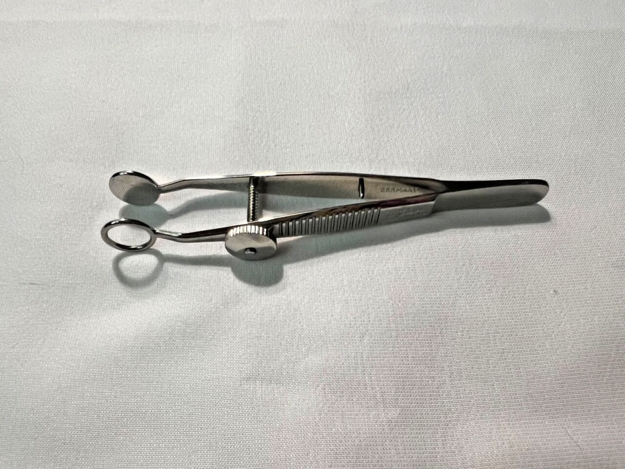 STORZ E2630 Lambert Chalazion Small Forceps 10mm Lower x 8mm Upper Plates — photo 1
