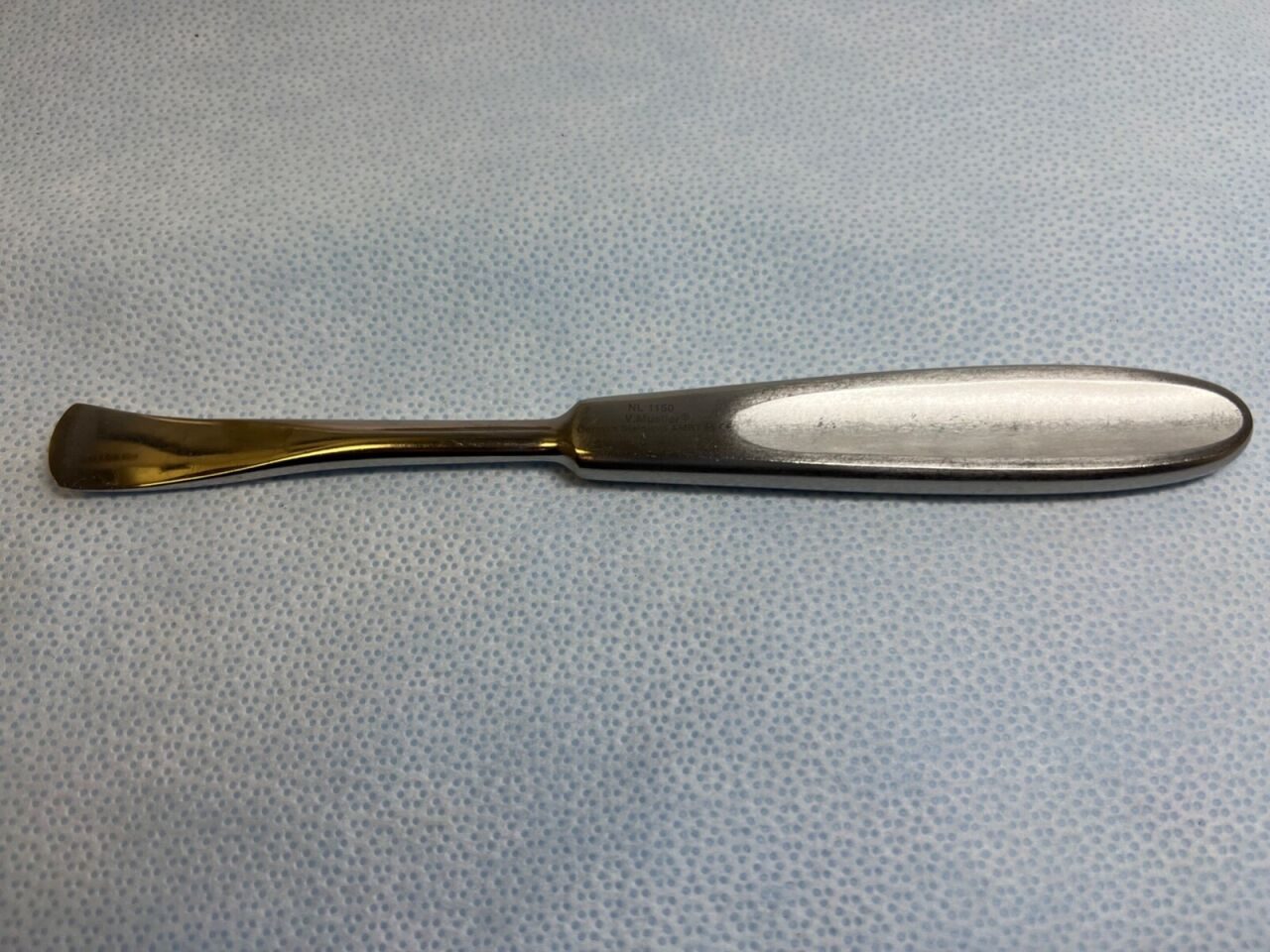 V. MUELLER NL1150 Campbell Periosteal Elevator 16mm Wide Curved Blade — photo 1