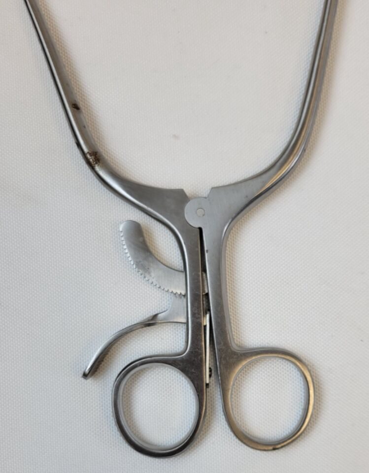 MILTEX 11-374 Rigby Appendectomy Retractor Grip Lock 6 3/4" — photo 4
