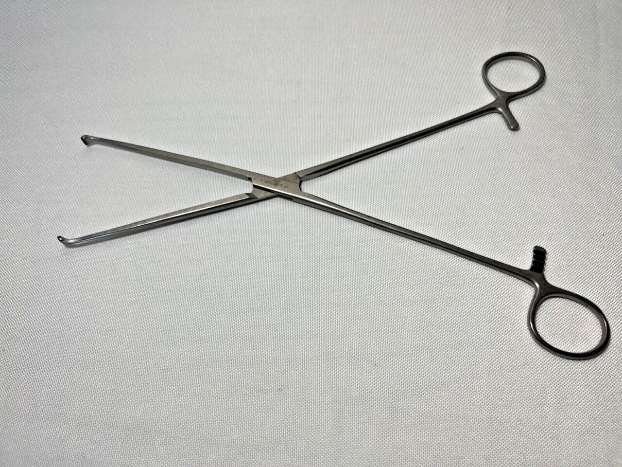 V. MUELLER CH1560 Long Allis Tissue Forceps 5x6 Teeth 10" Length — photo 2