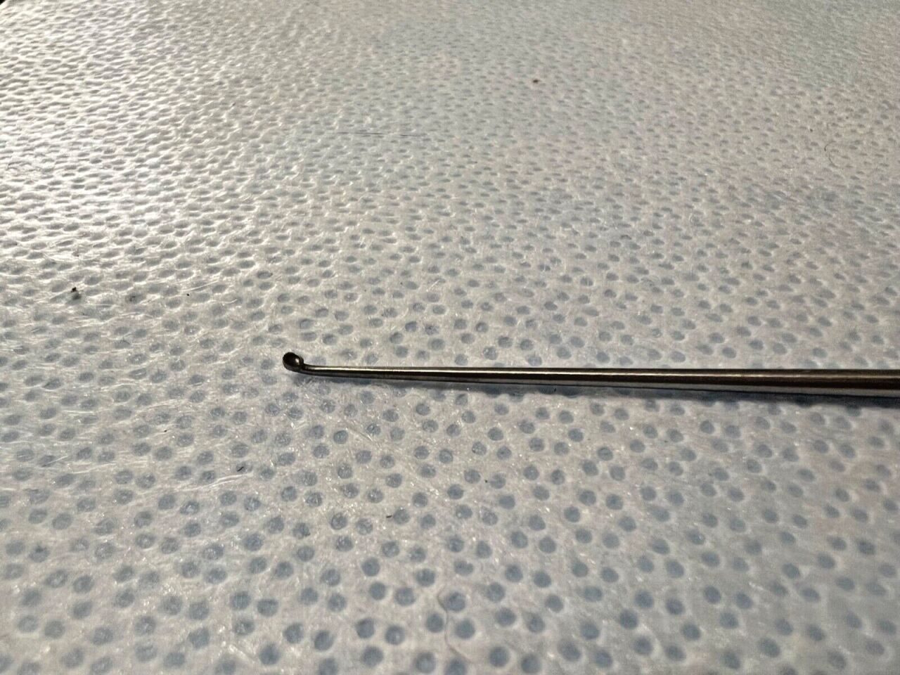 V. MUELLER AU12392 Derlacki Curette 1.5mm Forward Bent Round Tip — photo 2