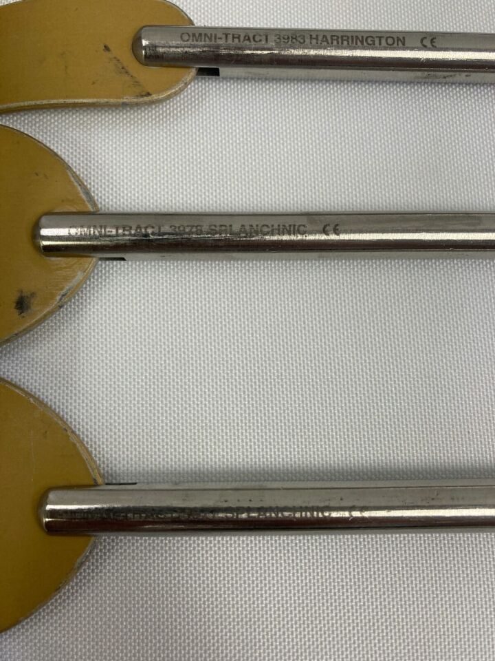 VARIOUS  Omni-Tract Swivel Aluminum Radiolucent Retractor Blades w/ Case — photo 4