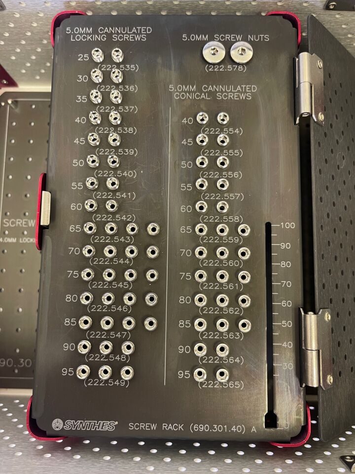 SYNTHES  Locking Periarticular Plating System Screws & Instruments — photo 6