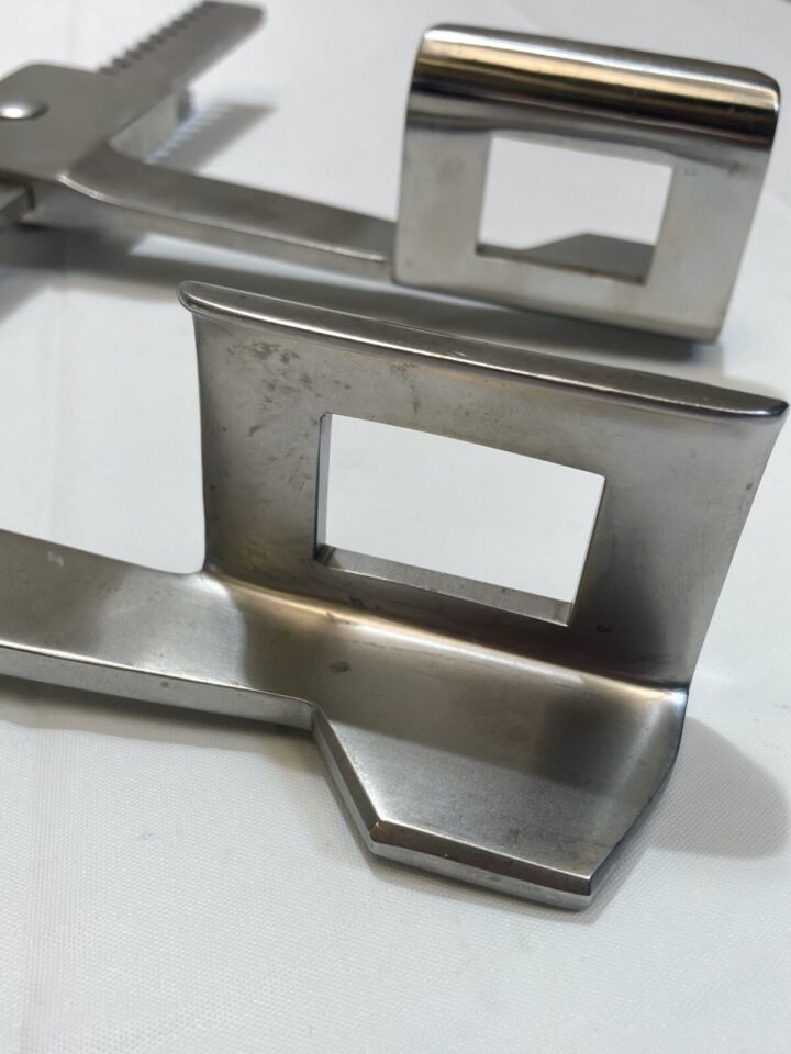 WECK 3" x 2" Fenestrated Blades Finochietto Rib Spreader — photo 3